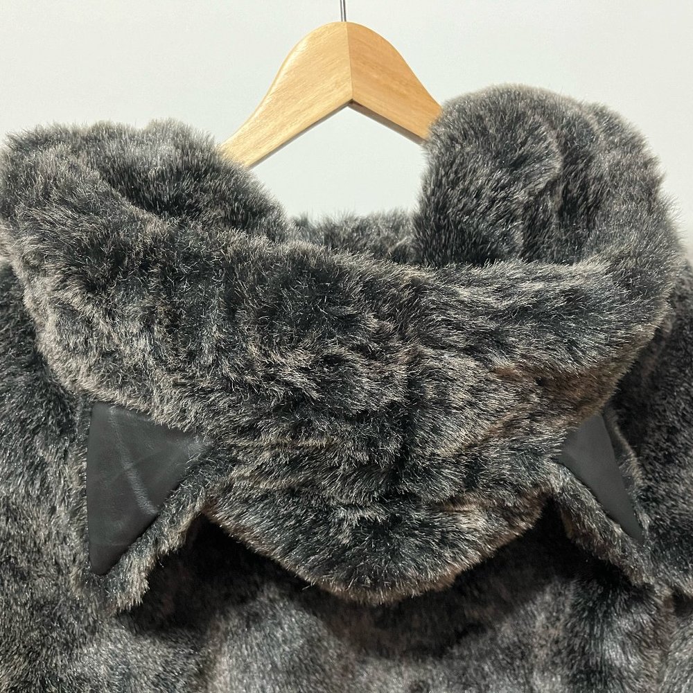 🐈‍⬛ Dark Gray Faux Fur Coat with Cat Ear Hood